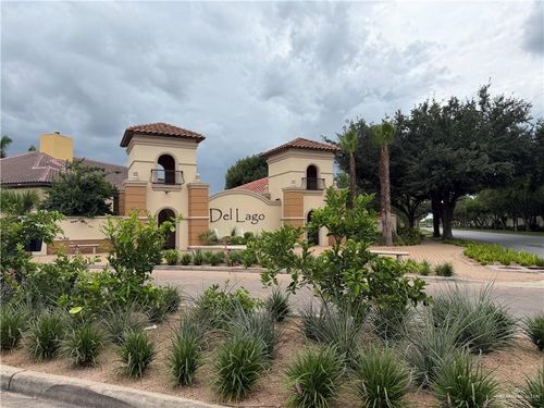 1012 E Helena Ave, McAllen, TX, 78503-1563 | Card Image