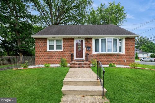 5506 Wisteria Ave, PENNSAUKEN, NJ, 08109-1242 | Card Image