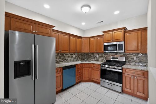 25d-1630 Welsh Rd, PHILADELPHIA, PA, 19115-5409 | Card Image