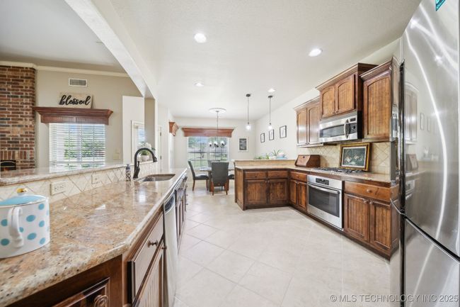 3903 S Tamarack Pl, House other with 4 bedrooms, 4 bathrooms and null parking in Broken Arrow OK | Image 20