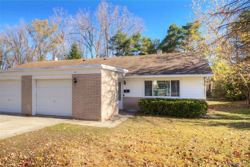211 Odoherty Road, Brighton, MI, 48116 | Card Image