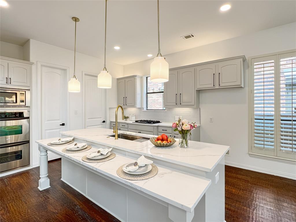 Stacee Ln, Lantana, TX 76226