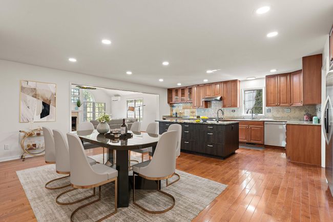 10-web-or-mls-Kitchen | Image 7
