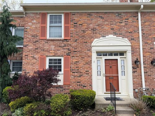 57-612 Trevitt Cir W, Euclid, OH, 44143 | Card Image