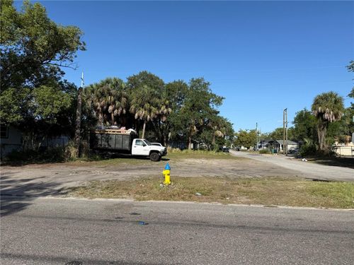 3208 N 29th St, TAMPA, FL, 33605-2106 | Card Image