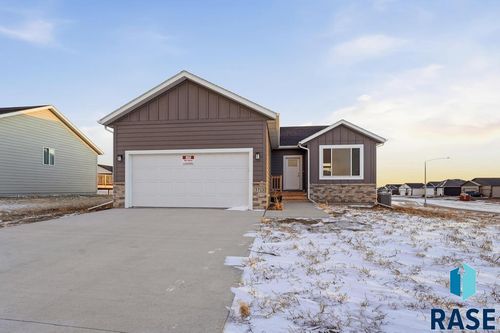 5713 W Cushman St Street, Sioux Falls, SD, 57107 | Card Image