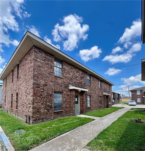 c-905 Linda Ln, La Place, LA, 70068-3737 | Card Image