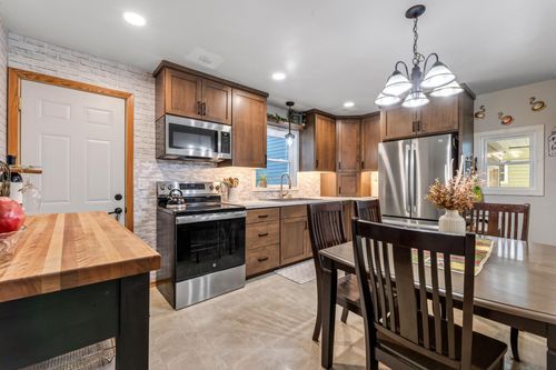 115 3rd St Se, Plainview, MN, 55964-1527 | Card Image