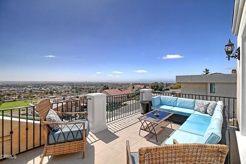 6153 Cobblestone Dr, Ventura, CA, 93003-1223 | Card Image