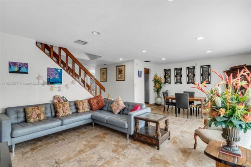 2-8256 Nw 9th Ct, Plantation, FL, 33324-1219 | Card Image