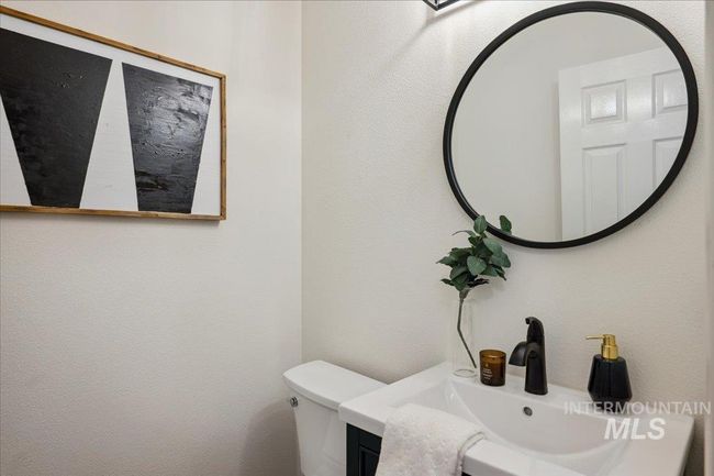 10972 W Spring River St, House other with 3 bedrooms, 3 bathrooms and 2 parking in Boise ID | Image 13
