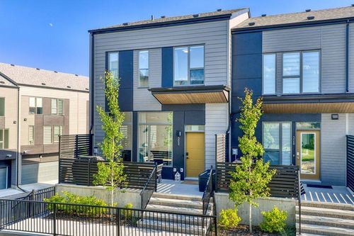 322 Sovereign Common Sw, Calgary, AB, T3C3Y3 | Card Image