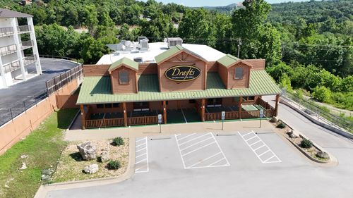 2280 Shepherd Of The Hills Expy, Branson, MO, 65616-8112 | Card Image