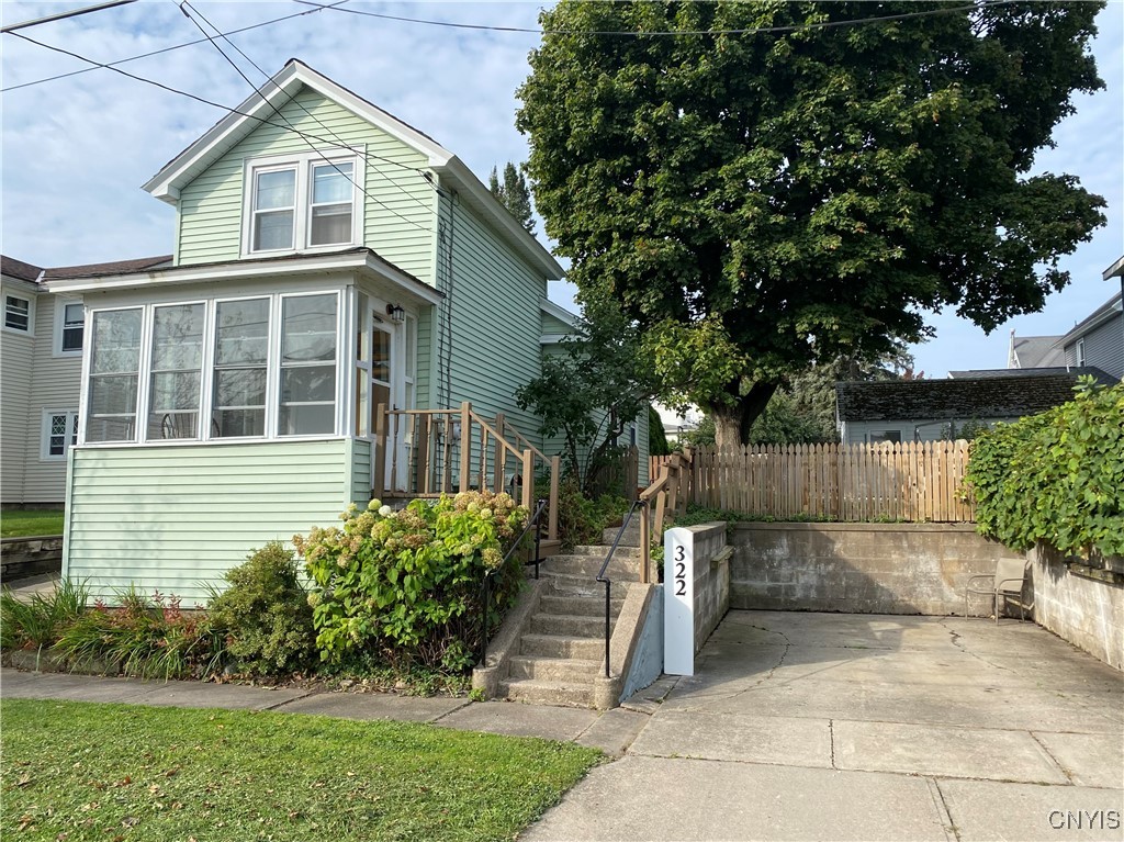 9th St, Oswego, NY 13126