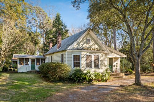 207 W Carolina Ave, Summerville, SC, 29483-4356 | Card Image