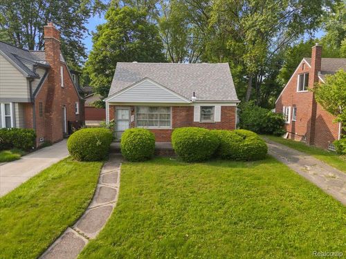 2829 Dorchester Rd, Birmingham, MI, 48009-7426 | Card Image