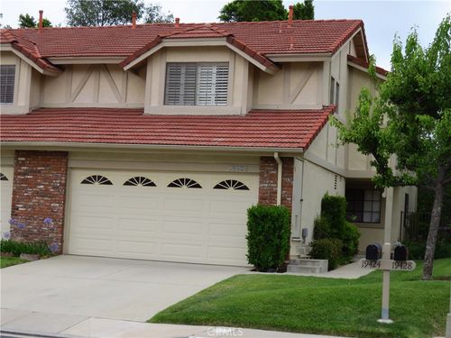 19424 Crystal Ridge Ln, Porter Ranch, CA, 91326-3811 | Card Image