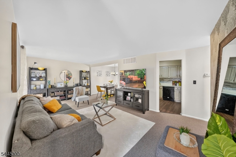 Residential in Woodbridge Twp. 4