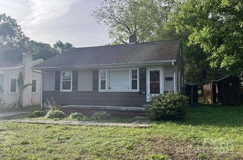 327 Bonview Ave, Lincolnton, NC, 28092-2129 | Card Image