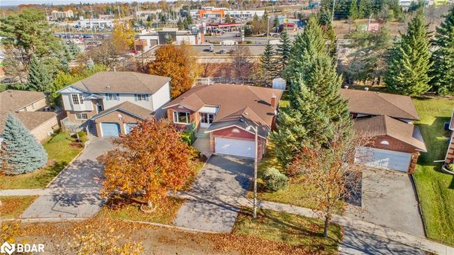 17 Mayfair Dr, House other with 5 bedrooms, 2 bathrooms and 4 parking in Barrie ON | Image 38