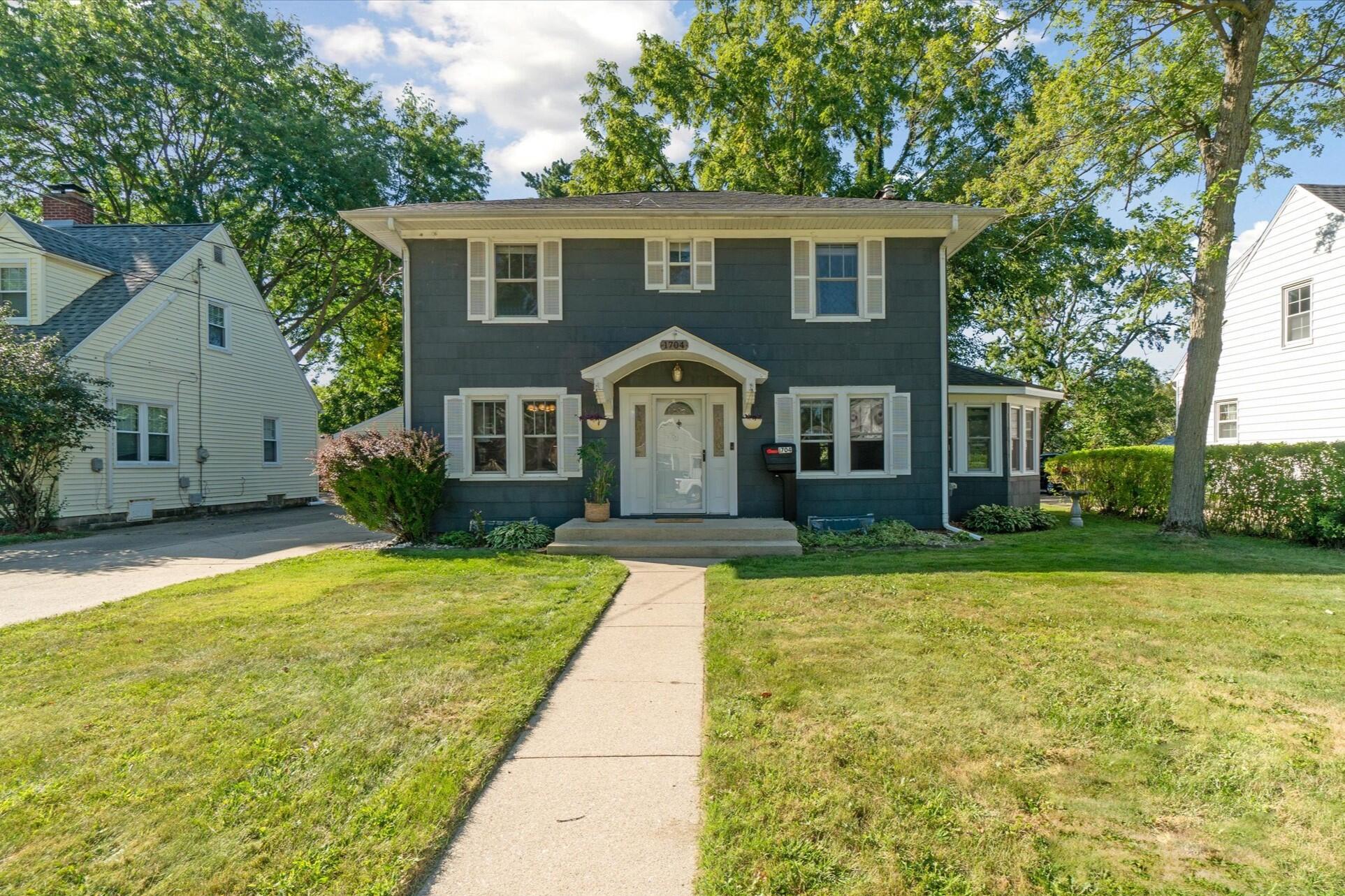 Miles Ave, Kalamazoo, MI 49001