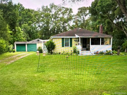 5155 Westview Road, Independence Charter Township, MI, 48346 | Card Image