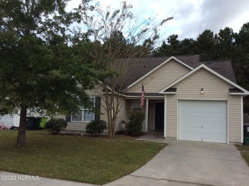 4712 Corena Dr, New Bern, NC, 28562-4901 | Card Image