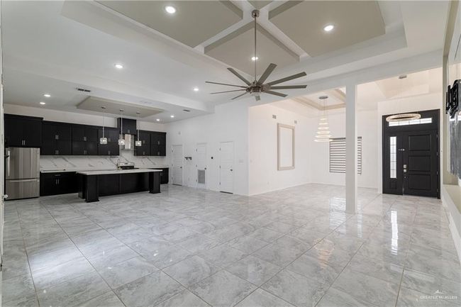 211 N 17 Th St, House other with 4 bedrooms, 3 bathrooms and 2 parking in Hidalgo TX | Image 5