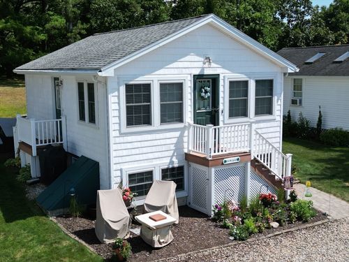 7-62 Cottage St, West Brookfield, MA, 01585 | Card Image