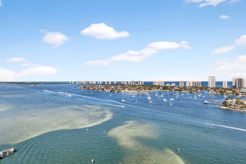 2608-2640 Lake Shore Drive, Riviera Beach, FL, 33404 | Card Image