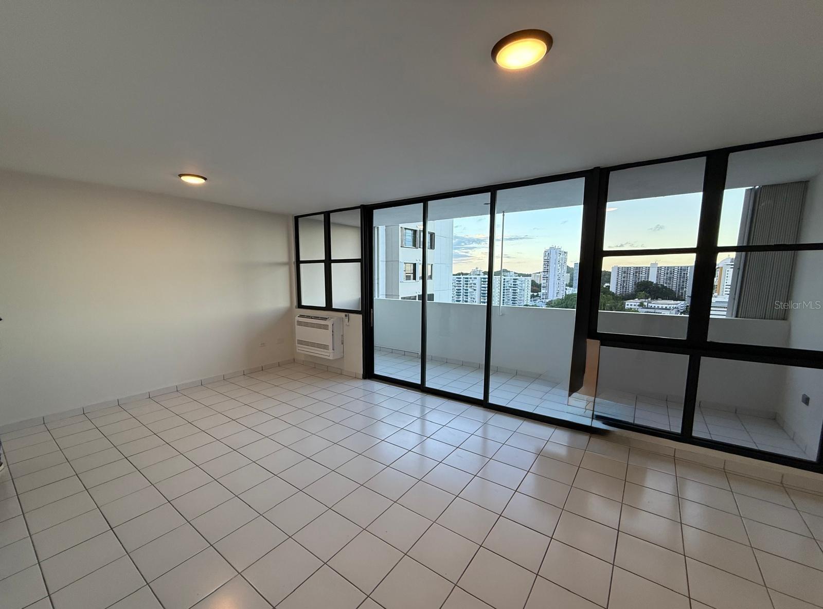 Residential Lease en alquiler en GUAYNABO, 3 MANSIONES DE GARDEN HILLS, 1080 m²