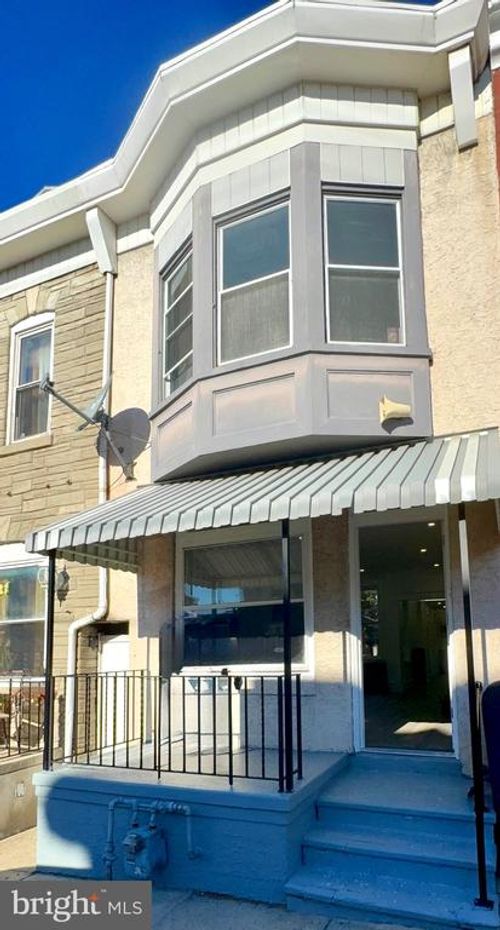 1057 Buttonwood St, READING, PA, 19604-2832 | Card Image