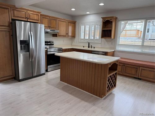 41 Canongate Ln, Highlands Ranch, CO, 80130-3932 | Card Image