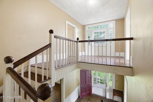 9320 Mascot Rd, Mascot, TN, 37806-2131 | Card Image