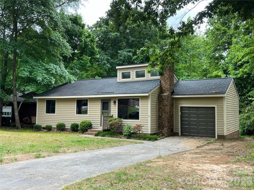 6601 Santa Cruz Trl, Charlotte, NC, 28227-8045 | Card Image