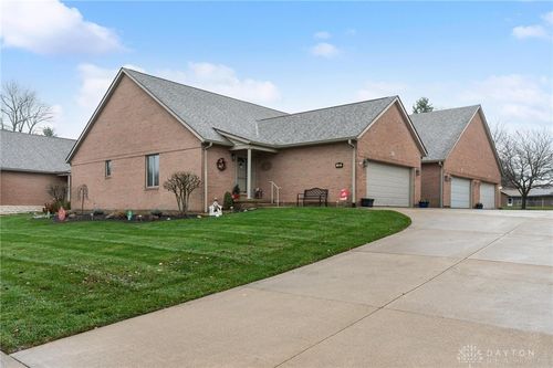 332 Leyland Park Dr, Wilmington, OH, 45177 | Card Image