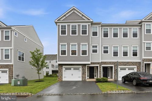 110 Harland Ave, ROYERSFORD, PA, 19468-4366 | Card Image
