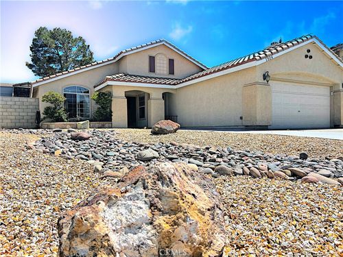 1904 E Avenue S4, Palmdale, CA, 93550-7356 | Card Image