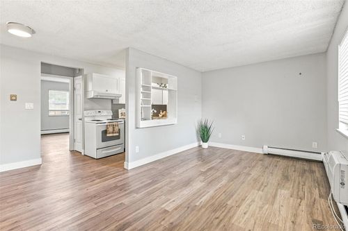 318-5995 E Iliff Ave, Denver, CO, 80222-5725 | Card Image