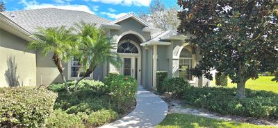 13023 Colonnade Circle, House other with 4 bedrooms, 3 bathrooms and null parking in CLERMONT FL | Image 3