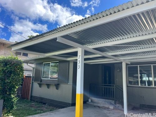 733 University Ave, Honolulu, HI, 96826-3127 | Card Image