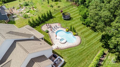 112 S Shore Dr, Belmont, NC, 28012-6769 | Card Image
