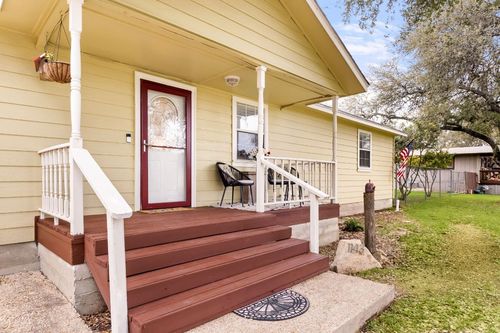1143 Dawnridge Dr, Canyon Lake, TX, 78133-4013 | Card Image