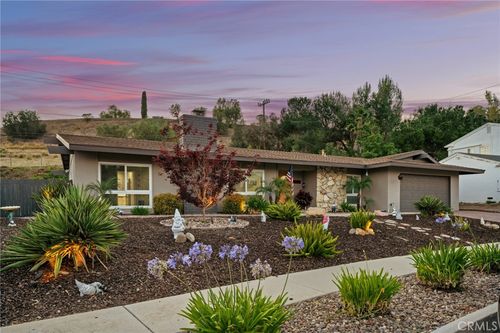 1463 Feather Ave, Thousand Oaks, CA, 91360-3418 | Card Image