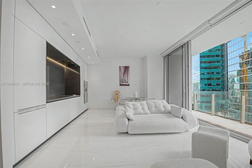 apt-2808-300 Biscayne Boulevard Way, Miami, FL, 33131-2295 | Card Image