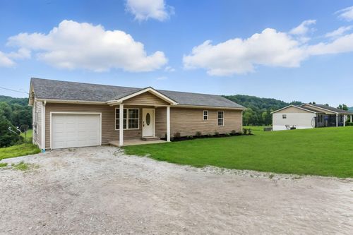 2461 Lambert Rd, Berea, KY, 40403-8685 | Card Image