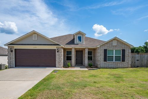 1375 Lacroix Ln, Conway, AR, 72034-8905 | Card Image
