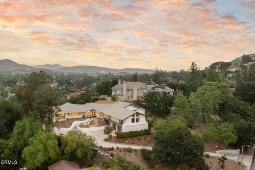 31673 Foxfield Dr, Westlake Village, CA, 91361-4711 | Card Image