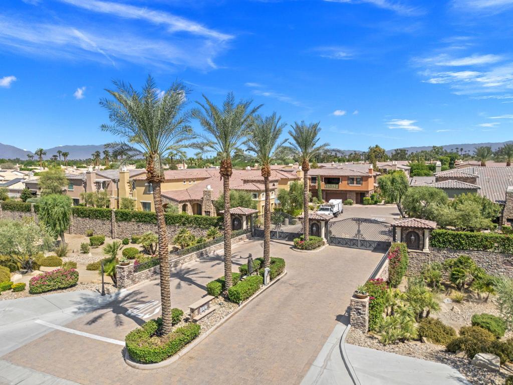 Residential in Palm Desert 2