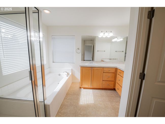 14868 Sw Citrine Loop, House other with 3 bedrooms, 3 bathrooms and 2 parking in Beaverton OR | Image 21